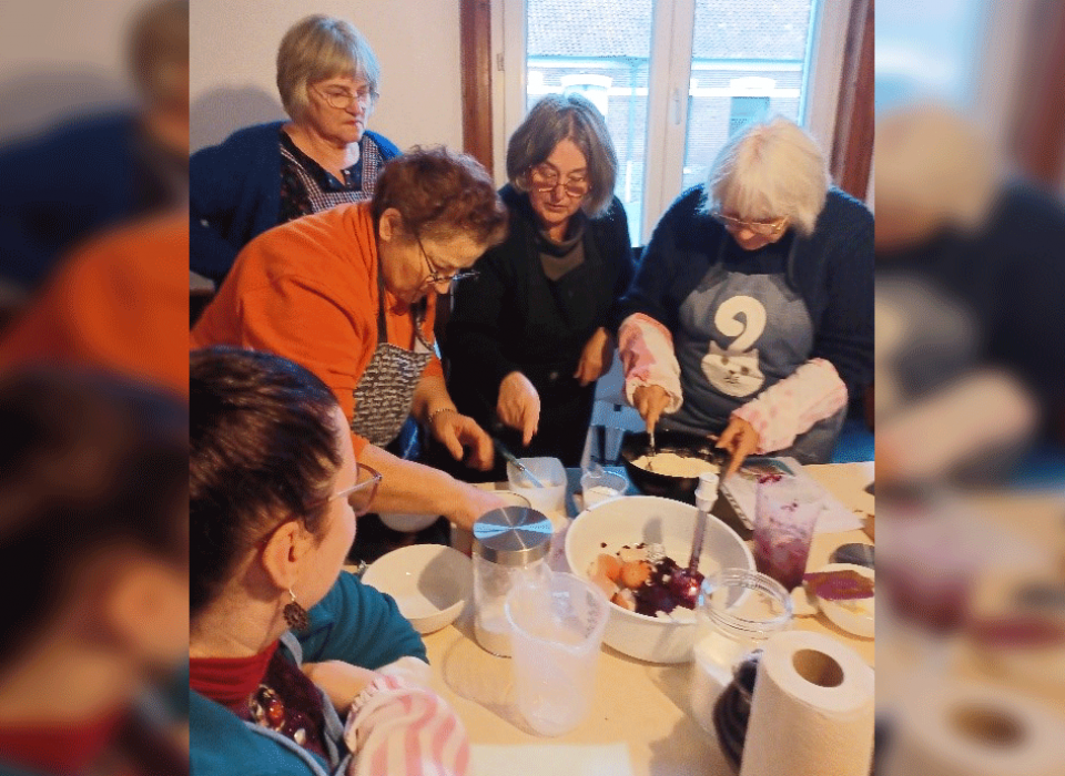 Photo du groupe de Pernes qui cuisine